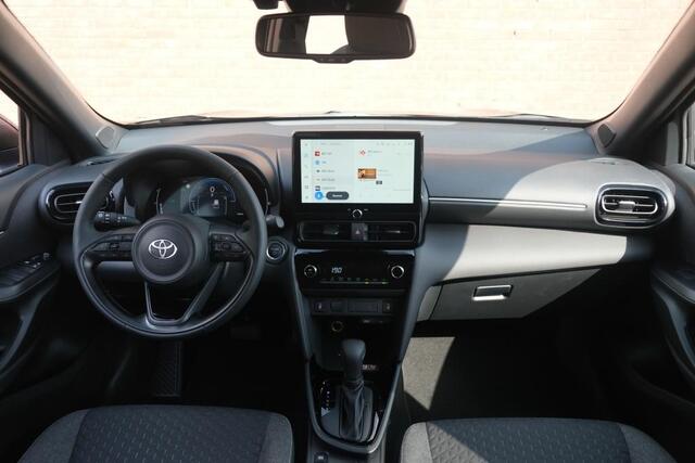 Toyota YARIS Cross 1.5 Hybrid 130pk CVT Teamplayer | App Connect | Climate | Adaptive Cruise | Full LED | Camera | Keyless | Blind Spot | Stoelverwarming