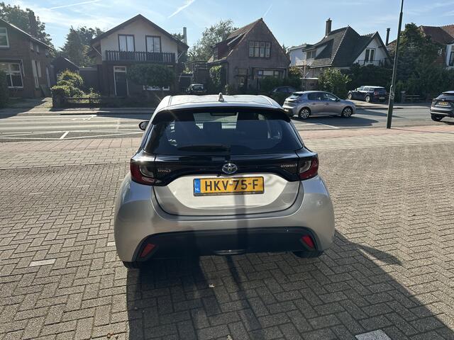 Toyota YARIS 1.5 Hybrid Active Automaat parkeercamera / Apple Carplay / Android Auto / Adaptieve cruise control / climate control / 10 jaar garantie / Toyota pechhulppas / Rijklaarprijs