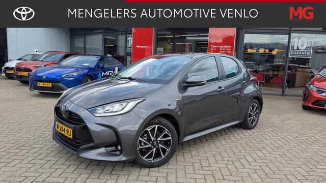 Toyota YARIS 1.5 Hybrid Dynamic **Trekh Stoelverw AllSeasonBanden**