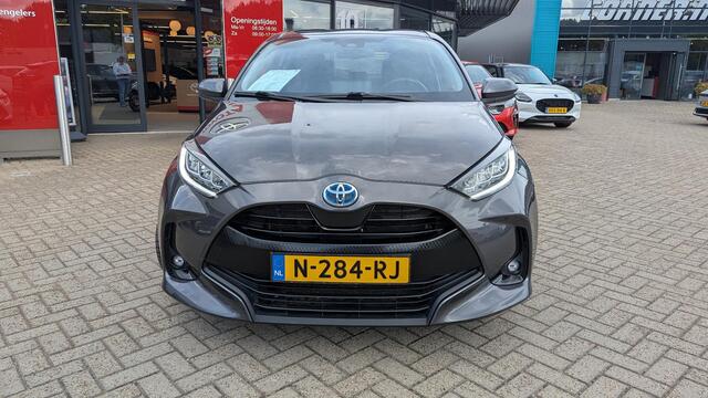 Toyota YARIS 1.5 Hybrid Dynamic **Trekh Stoelverw AllSeasonBanden**