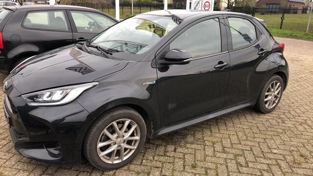 Toyota YARIS 1.5 Hybrid Dynamic