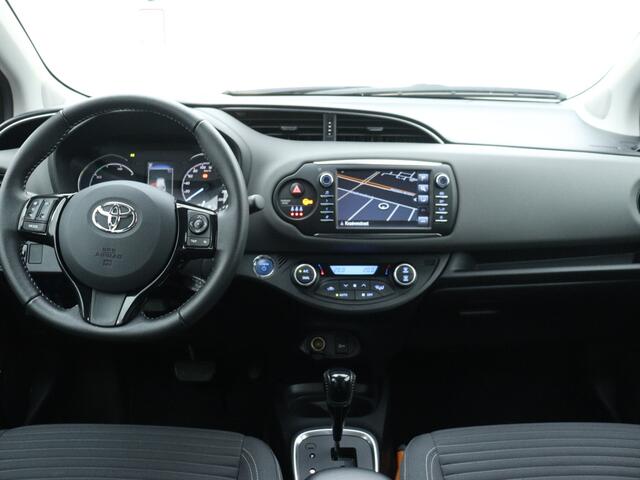 Toyota YARIS 1.5 Hybrid Dynamic | Navigatie | Camera | LM Velgen |