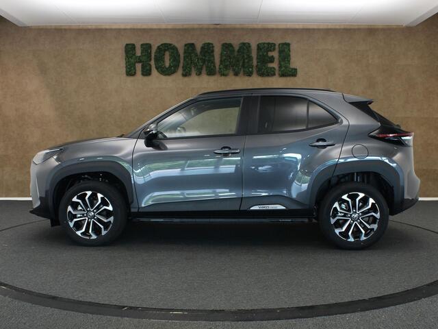 Toyota YARIS Cross 1.5 Hybrid 130 Dynamic - NAVIGATIE - 17 INCH LICHT METALEN VELGEN - VOORSTOELEN VERWARMD - DRAADLOZE TELEFOONLADER - CLIMATE CONTROL - CAMERA - STUUR VERWARMD - KEYLESS ENTRY/ START - ARMSTEUN VOOR
