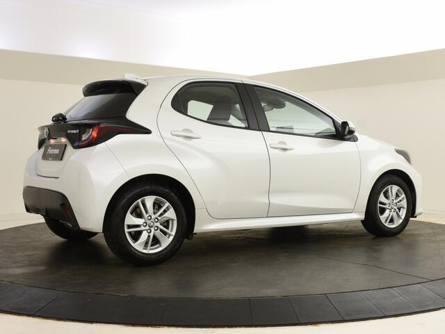 Toyota YARIS 1.5 Hybrid Active | Camera | Carplay | Stoelverwarming | LM Velg