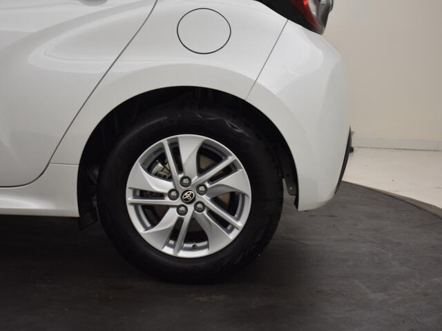 Toyota YARIS 1.5 Hybrid Active | Camera | Carplay | Stoelverwarming | LM Velg