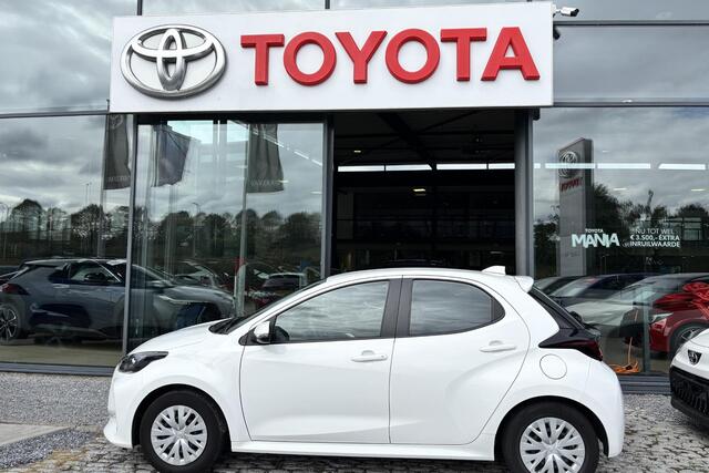 Toyota YARIS 1.5 VVT-i Active Apple carplay, Android auto
