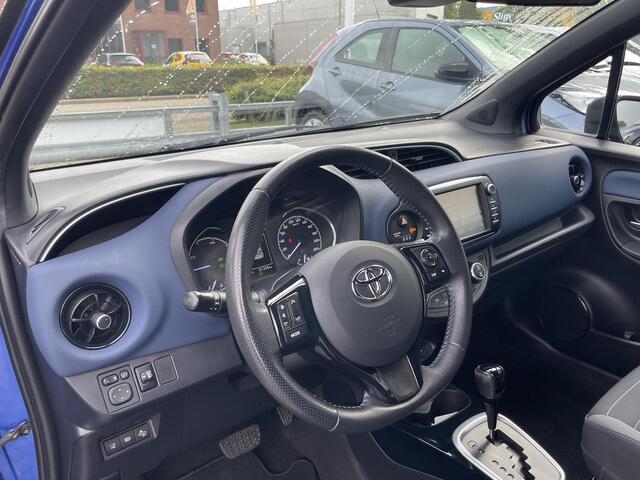 Toyota YARIS 1.5 Hybrid Bi-Tone