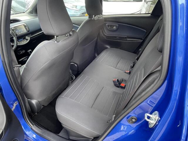 Toyota YARIS 1.5 Hybrid Bi-Tone