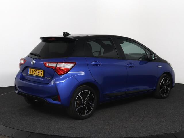 Toyota YARIS 1.5 Hybrid Bi-Tone Plus | navigatiesysteem | Clima | Cruise | Lichtmetalen velgen |