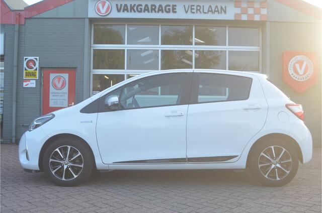 Toyota YARIS 1.5 Hybrid Design camera 12 mnd. gar.