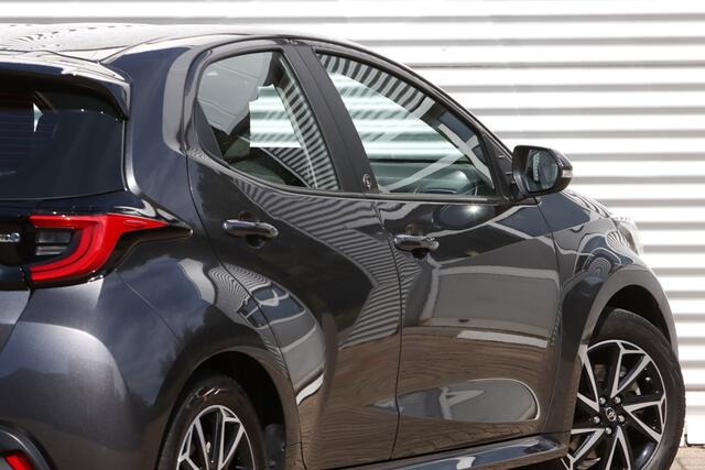 Toyota YARIS 1.5 Hybrid Dynamic Carplay / Camera / Stoel verw.