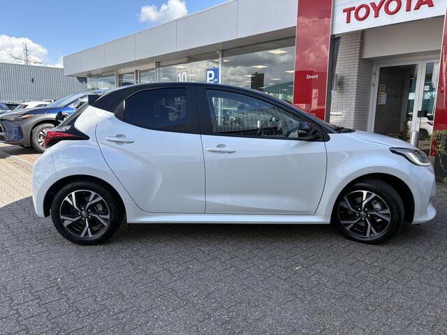 Toyota YARIS 1.5 Hybrid 115 First Edition Bi-Tone | Stuur- en stoelverwarming