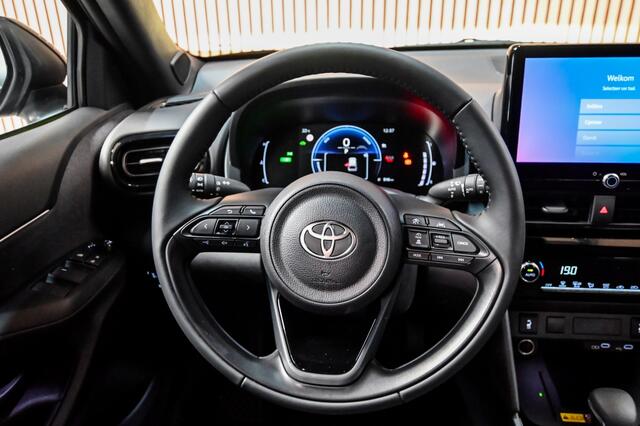 Toyota YARIS Yaris Cross 1.5 | TEAMPLAYER | WINTERPAKKET | ADAP. CRUISE CONTR