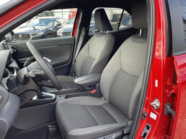 Toyota YARIS Cross 1.5 Hybrid Dynamic **NAVIGATIE/ PARKEERCAMERA/ GARANTIE**