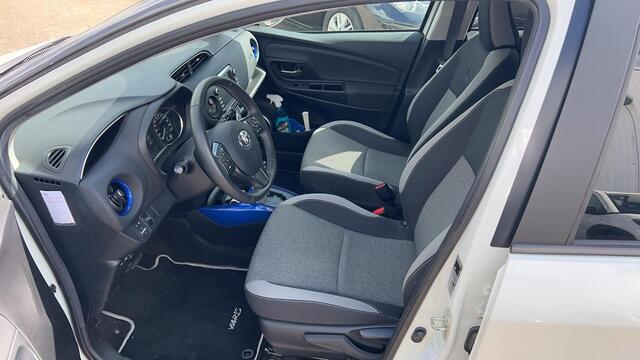 Toyota YARIS 1.5 Hybrid Dynamic