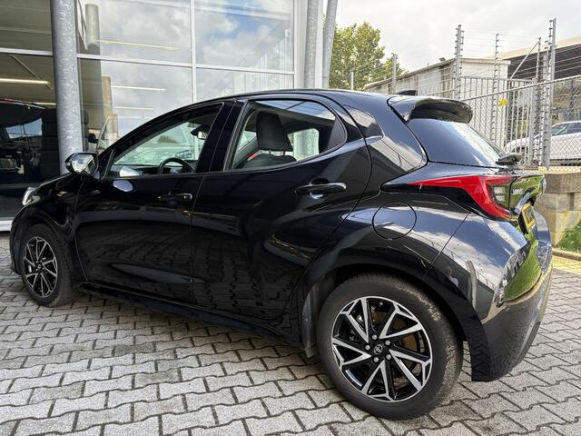 Toyota YARIS 1.5 Hybrid TeamNL