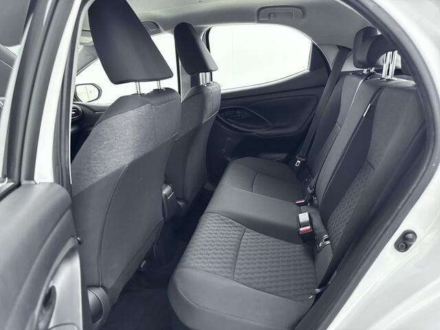 Toyota YARIS 1.5 Hybrid Active | Apple Carplay & Android Auto | Parkeercamera |