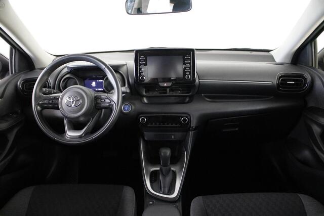 Toyota YARIS 1.5 Hybrid Business Plus. Clima | Carplay | LED | Cruise | Camera.