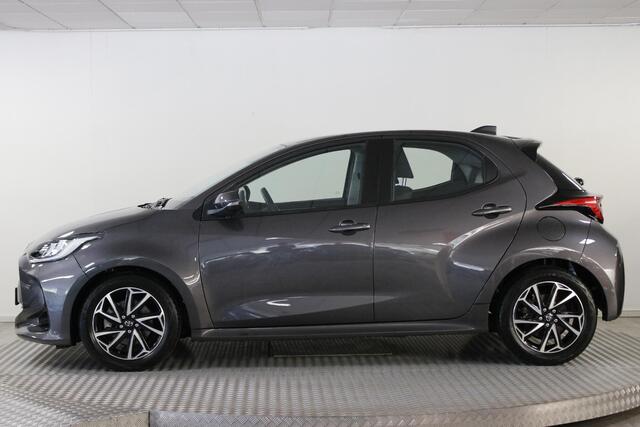 Toyota YARIS 1.5 Hybrid Business Plus. Clima | Carplay | LED | Cruise | Camera.