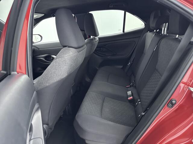 Toyota YARIS Cross 1.5 Hybrid Dynamic | Apple Carplay & Android Auto | Parkeercamera | 02-09 PZ