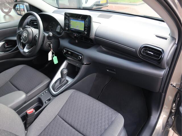 Toyota YARIS 1.5 Hybrid Active | navigatie | camera | cruise control |