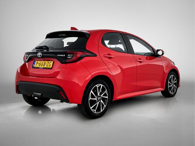 Toyota YARIS 1.5 Hybrid Dynamic LED | Adap. Cruise | Climate Control | LM velgen | Apple Carplay/Android Auto |