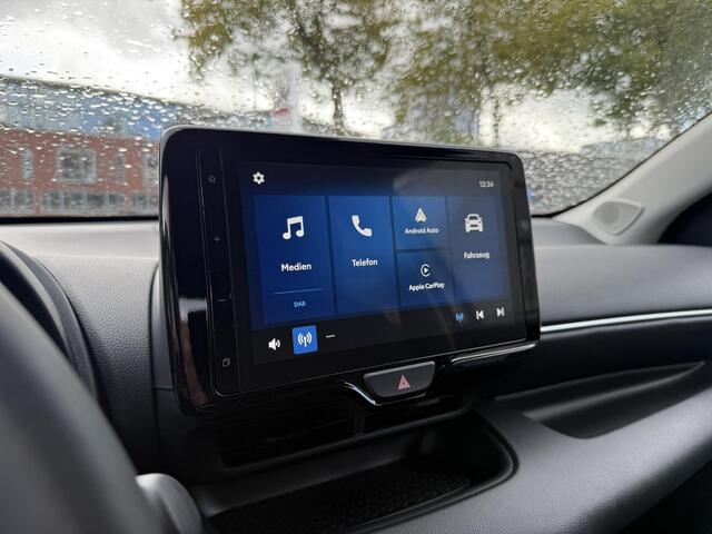 Toyota YARIS 1.5 Hybrid Dynamic Luxury | Stuur- & Stoelverwarming | Camera | Apple Carplay & Android auto |
