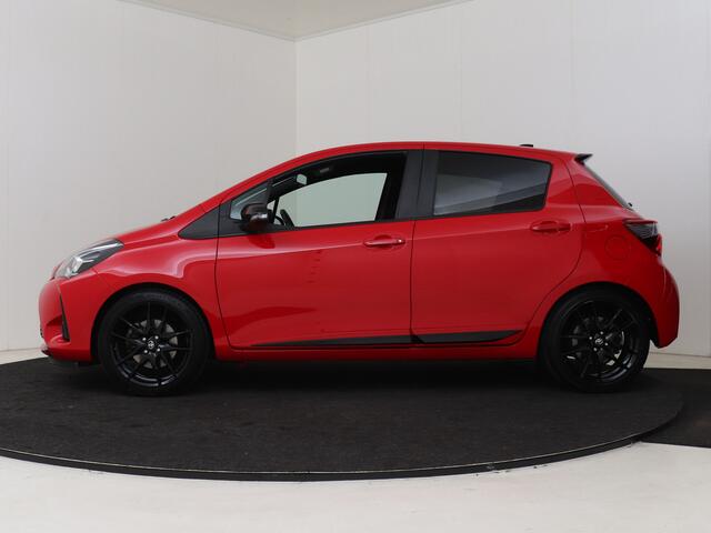 Toyota YARIS 1.5 Hybrid GR-Sport I Climate Control I Cruise Control I Camera I Zwart Dak I Dakspoiler I Dealer Onderhouden I