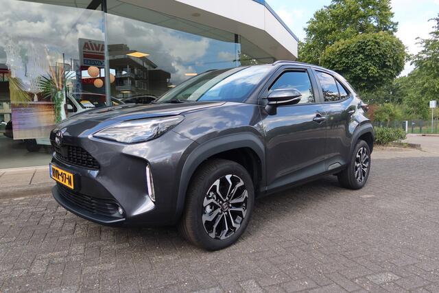 Toyota YARIS Cross 1.5 Hybrid 130 Teamplayer NIEUW! | Winter pack | Safety pack | Navi | Adapt. Cruise | Camera | Keyless