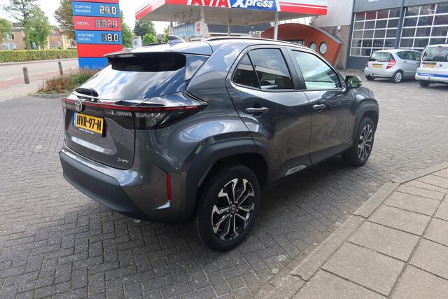 Toyota YARIS Cross 1.5 Hybrid 130 Teamplayer NIEUW! | Winter pack | Safety pack | Navi | Adapt. Cruise | Camera | Keyless
