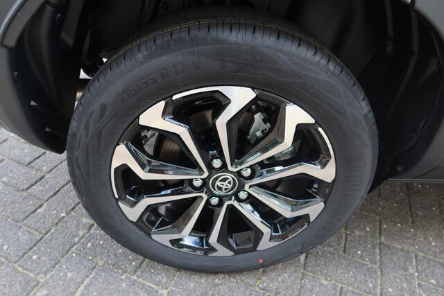 Toyota YARIS Cross 1.5 Hybrid 130 Teamplayer NIEUW! | Winter pack | Safety pack | Navi | Adapt. Cruise | Camera | Keyless