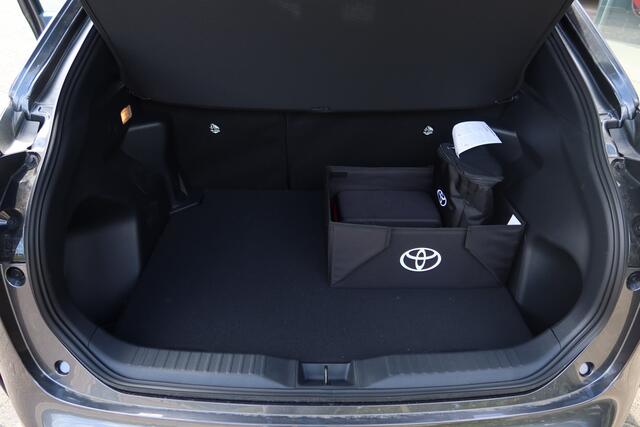 Toyota YARIS Cross 1.5 Hybrid 130 Teamplayer NIEUW! | Winter pack | Safety pack | Navi | Adapt. Cruise | Camera | Keyless