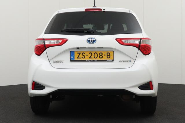 Toyota YARIS 1.5 Aut. Hybrid Dynamic Camera Climate Navi