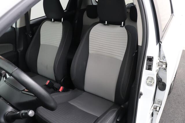 Toyota YARIS 1.5 Aut. Hybrid Dynamic Camera Climate Navi