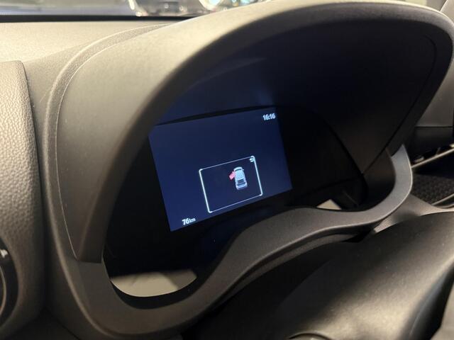 Toyota YARIS 1.5 Hybrid Dynamic Luxury | Stuur- & Stoelverwarming | Camera | Dode hoek detectie | Parkeersensoren Voor & Achter |