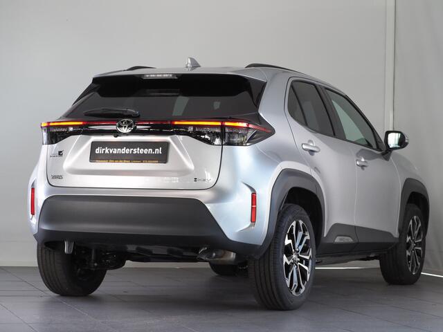 Toyota YARIS Cross 1.5 Hybrid 130 Executive/ Teamplayer | Dodehoekdetectie | Stuurwiel- En Stoelverwarming | Botsherkenning | Grootlichtassistent