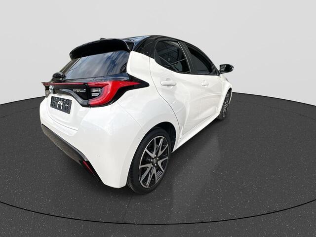 Toyota YARIS 1.5 Hybrid Executive Bi tone | Blindspot | Sensoren