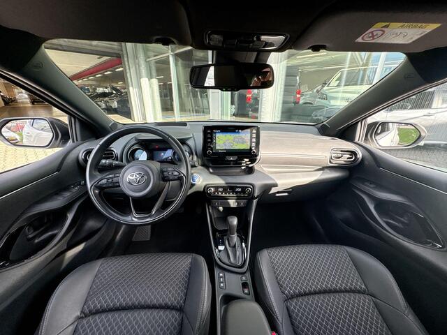 Toyota YARIS 1.5 Hybrid Executive Bi tone | Blindspot | Sensoren