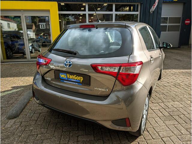 Toyota YARIS 1.5 Hybrid Active All-in prijs!
