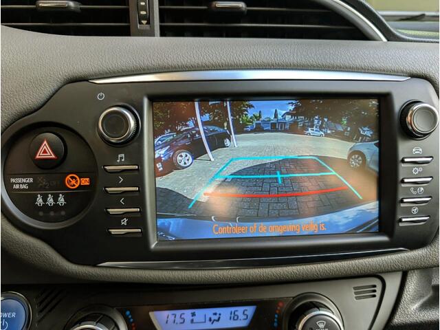 Toyota YARIS 1.5 Hybrid Active All-in prijs!