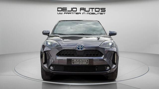Toyota YARIS Cross 1.5 HYBRID 116PK TEAM DYNAMIC NAVI ALL SEASON BANDEN CAMERA CAPLAY WINTER PACK