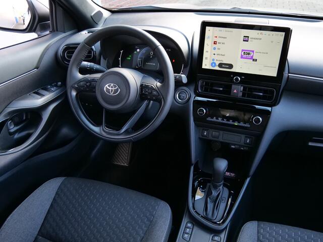 Toyota YARIS Cross 1.5 Hybrid 130 Dynamic Automaat Winterpakket / Camera / Apple Carplay