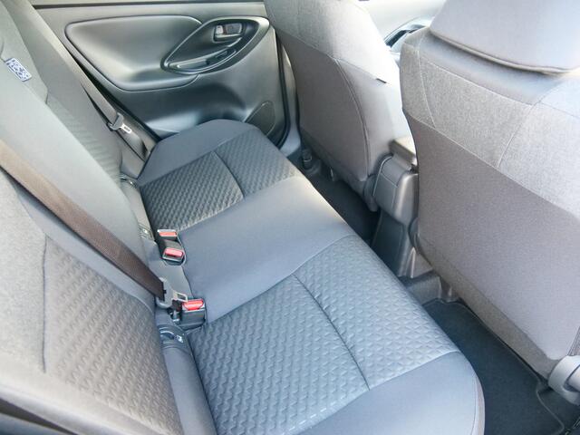 Toyota YARIS Cross 1.5 Hybrid 130 Dynamic Automaat Winterpakket / Camera / Apple Carplay