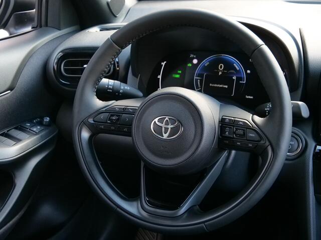 Toyota YARIS Cross 1.5 Hybrid 130 Dynamic Automaat Winterpakket / Camera / Apple Carplay