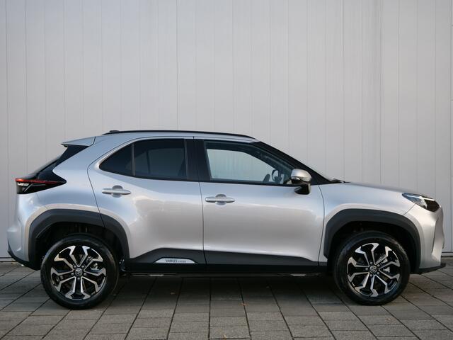 Toyota YARIS Cross 1.5 Hybrid 130 Dynamic Automaat Winterpakket / Camera / Apple Carplay