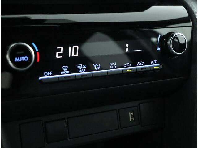 Toyota YARIS Cross 1.5 Hybrid Dynamic | Navigatie | Trekhaak | Apple carplay |
