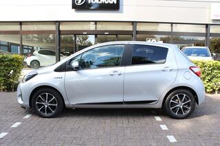 toyota-yaris-1.5-hybrid-dynamic--r