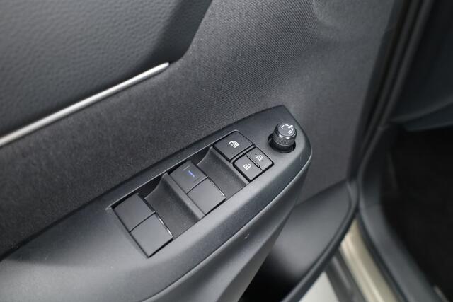 Toyota YARIS Cross 1.5 Hybrid Dynamic | Navi | Camera | Keyless | Adapt. Cruise | Apple CarPlay |