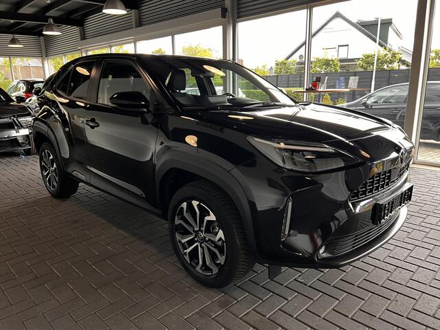 Toyota YARIS Cross 1.5 Hybrid Executive navigatie / all-season banden / stuurverwarming /