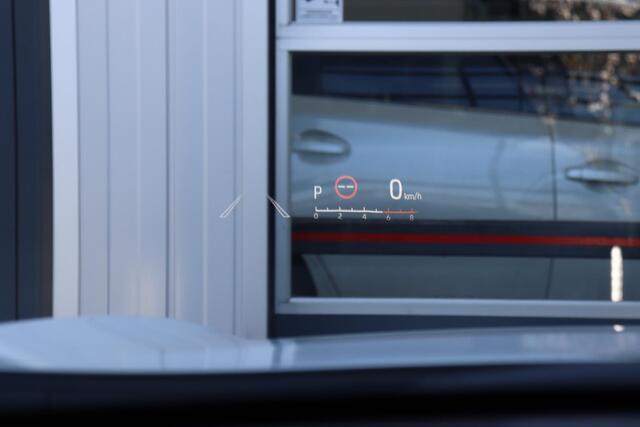 Toyota YARIS Cross 1.5 Hybrid GR Sport, Head up display, JBL-audio, Stuurverwarming